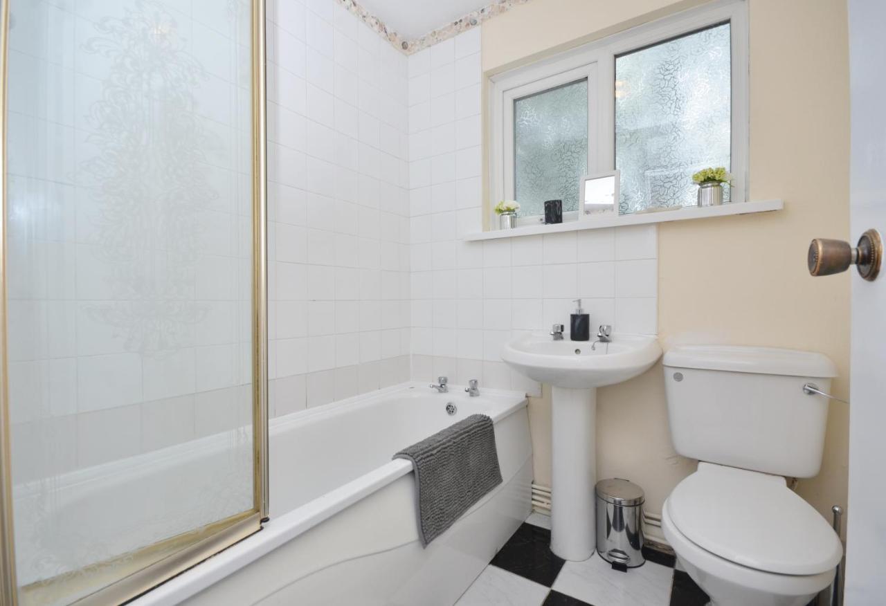 Bright Stylish 2 Bedroom Garden Apartment South Belfast Close To Everything Εξωτερικό φωτογραφία